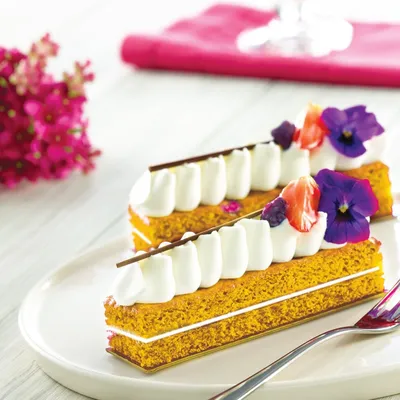 Tegral Satin Cream Cake CL