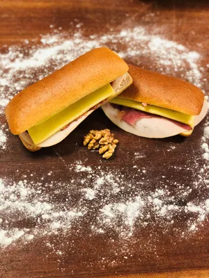 Ekşi Mayalı Tam Buğdaylı Panini